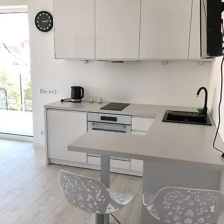 Azure Sunrise Apartment *